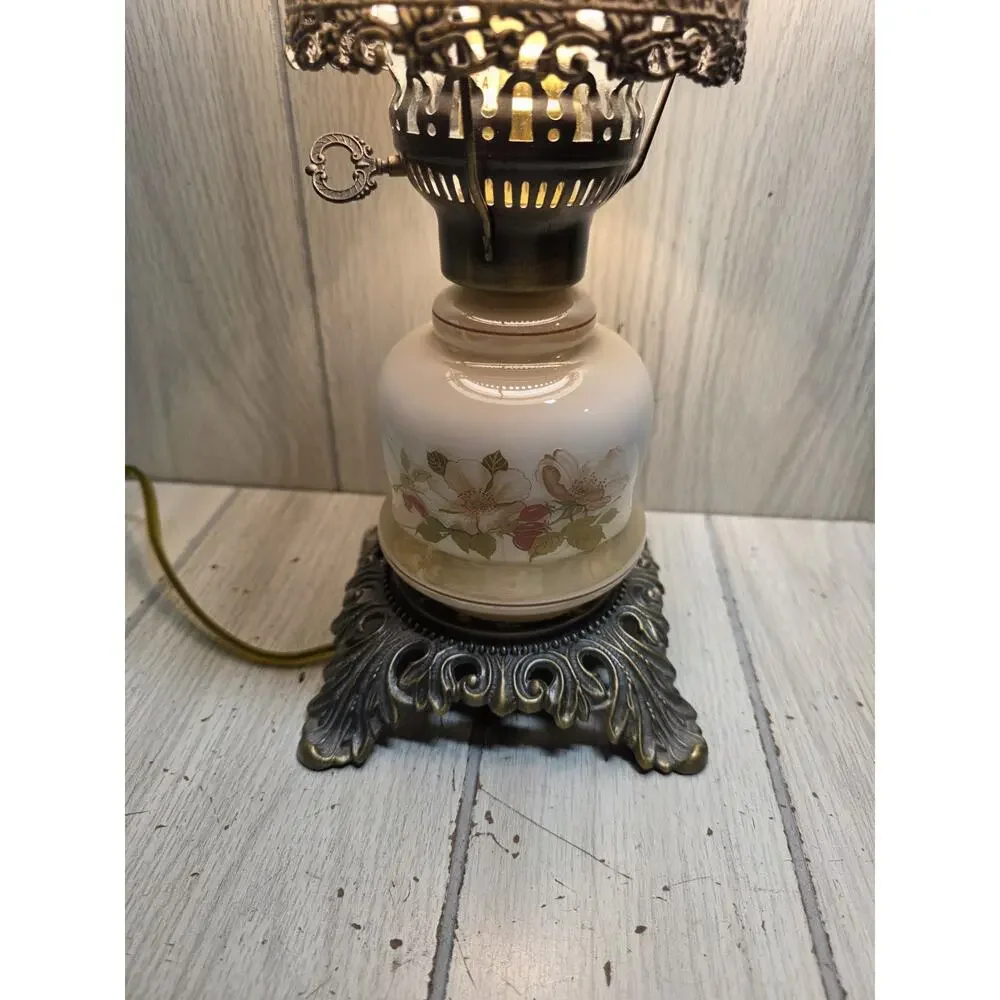 Vtg Hurricane Parlor Desk Lamp Roses Rose Hips Berries Metal Base Stand 15.5”